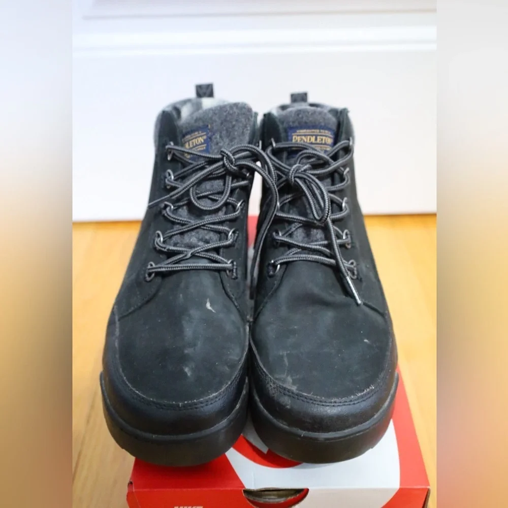 Pendleton Men’s Black Waterproof Winter Traction Boots – Size 10–10.5. - Picture 6 of 14